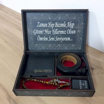 Kişiye Özel Resimli Erkek Seti Kombini Kemer Cüzdan Zippo Çakmak Tesbih
